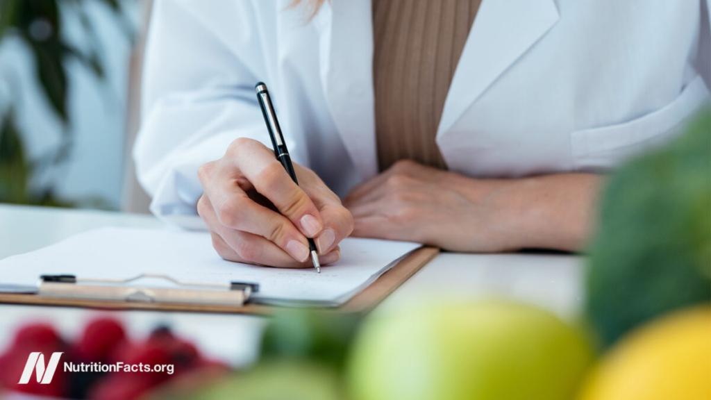 Why Don’t Health Insurers Promote a Healthier Diet?